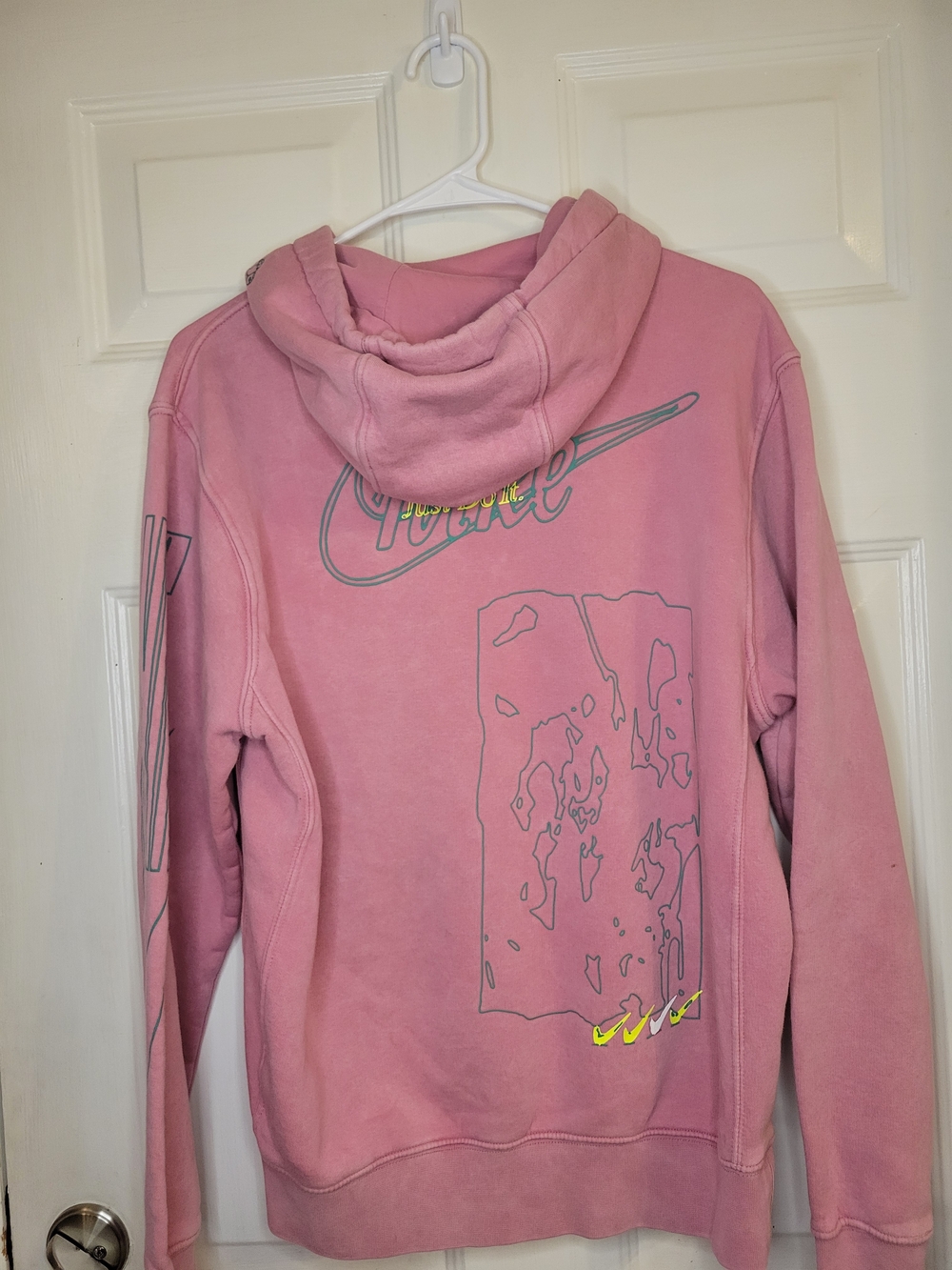 Nike Pink 'Just Do It' Graphic Hoodie - Picture 2 of 8